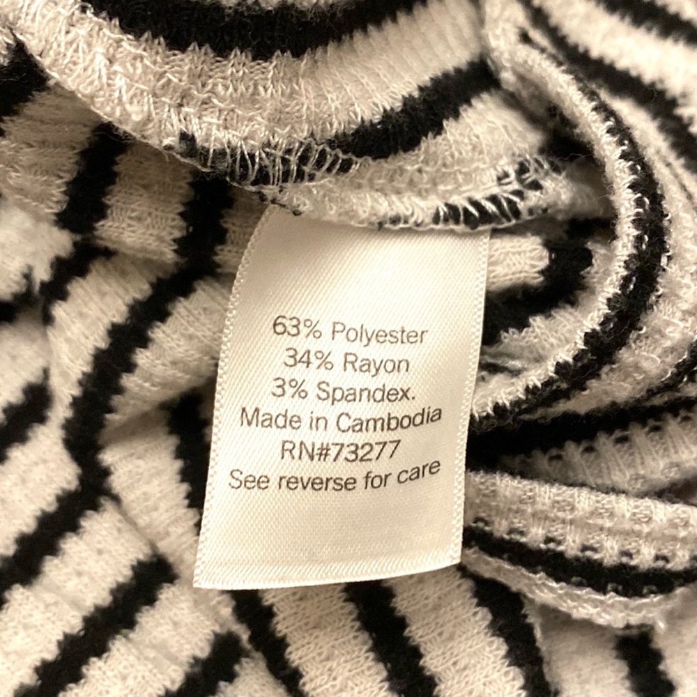 Sonoma Goods For Life White Black Striped M Casual Chic Front Knot Thermal Top - Picture 8 of 10